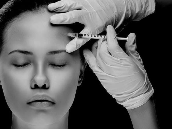 Traitement avec l'hyaluronidase 1 Les différentes techniques et traitements de la médecine esthétique par le Dr Marsili. Paris